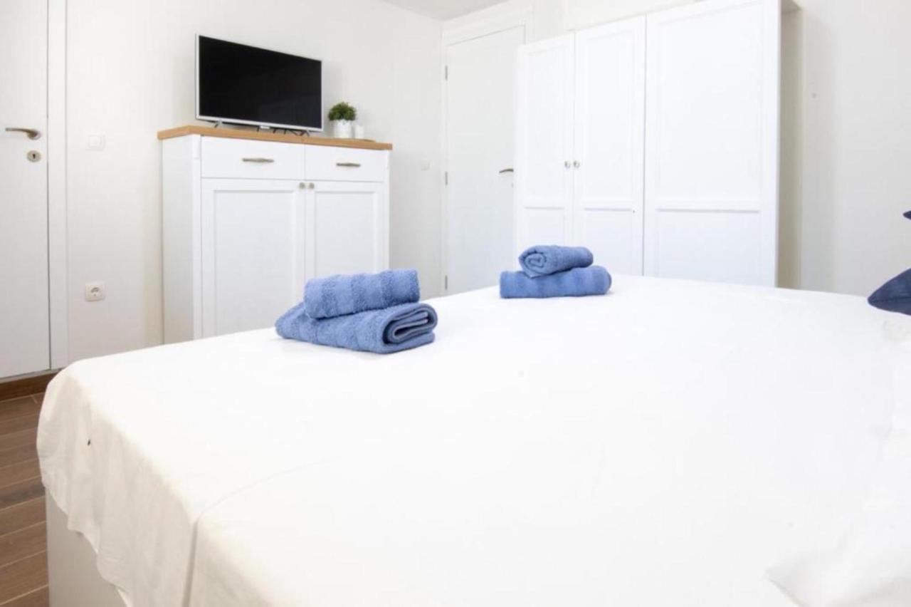Dvori Stipanovi With Heated Pool And Jacuzzi Donje Rascane Exterior foto